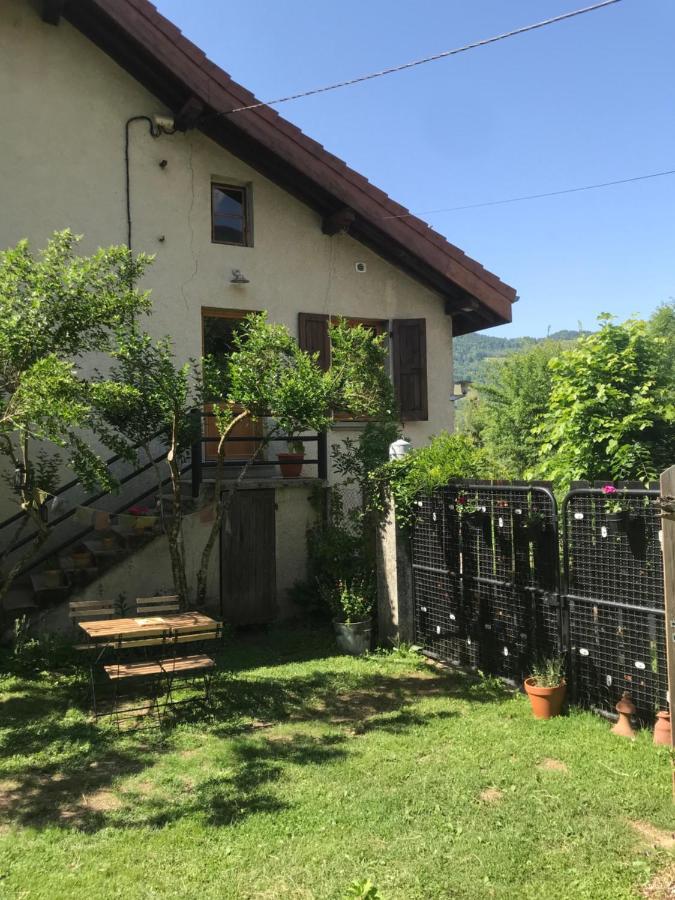 Belladone Guest House Theys Les 7 Laux 外观 照片